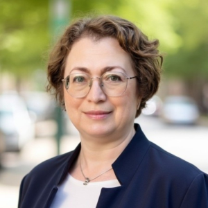 Julia  Bardmesser